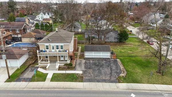 $725,000 | 85 East Terra Cotta Avenue, Crystal Lake, IL 60014