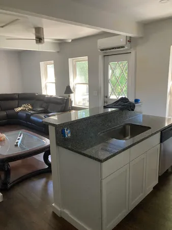 $725,000 | 85 East Terra Cotta Avenue, Crystal Lake, IL 60014