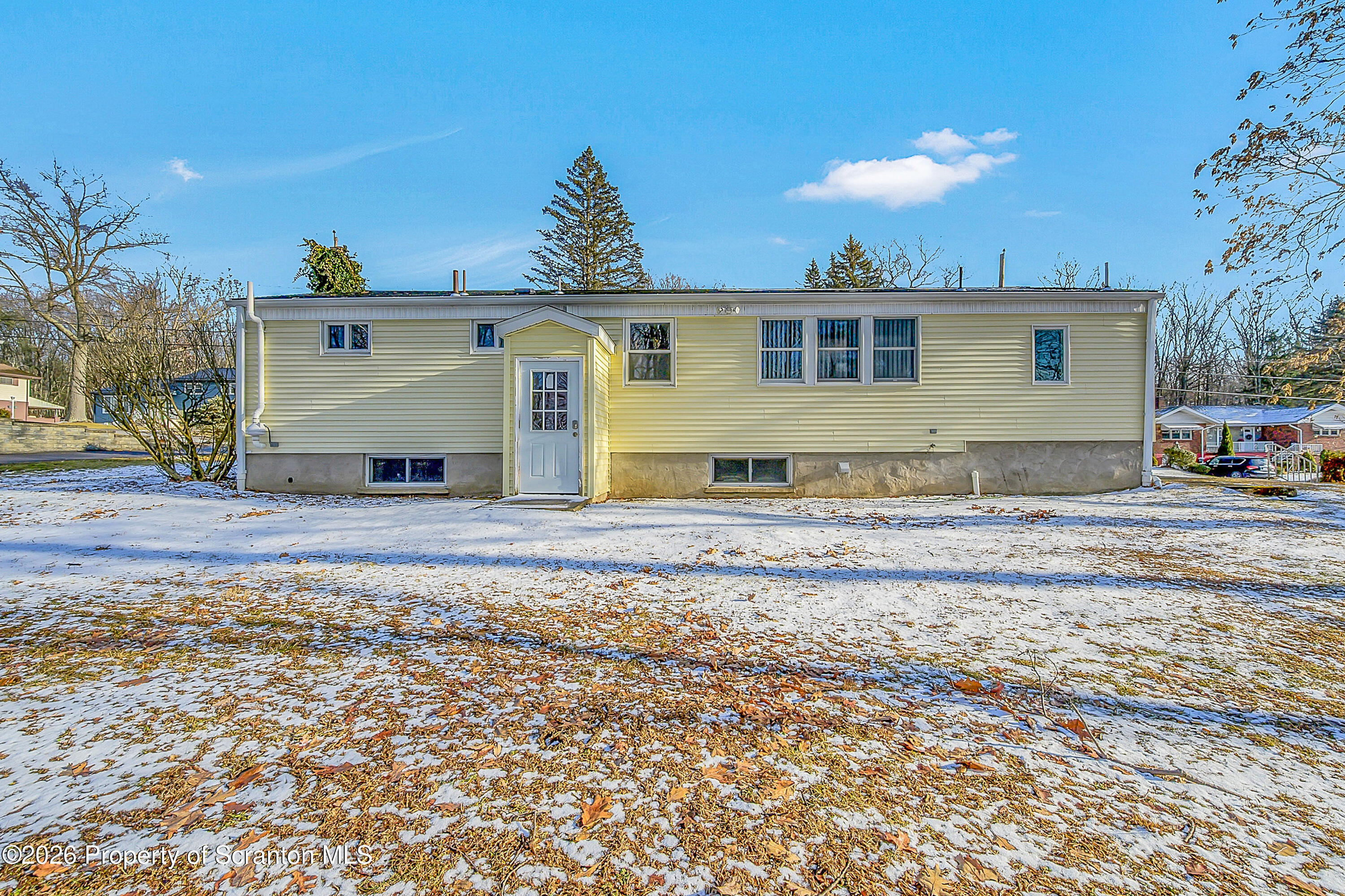 301 Seymour Avenue Scranton, PA 18505 - Photo 2 of 27 Seymour Ave_-3