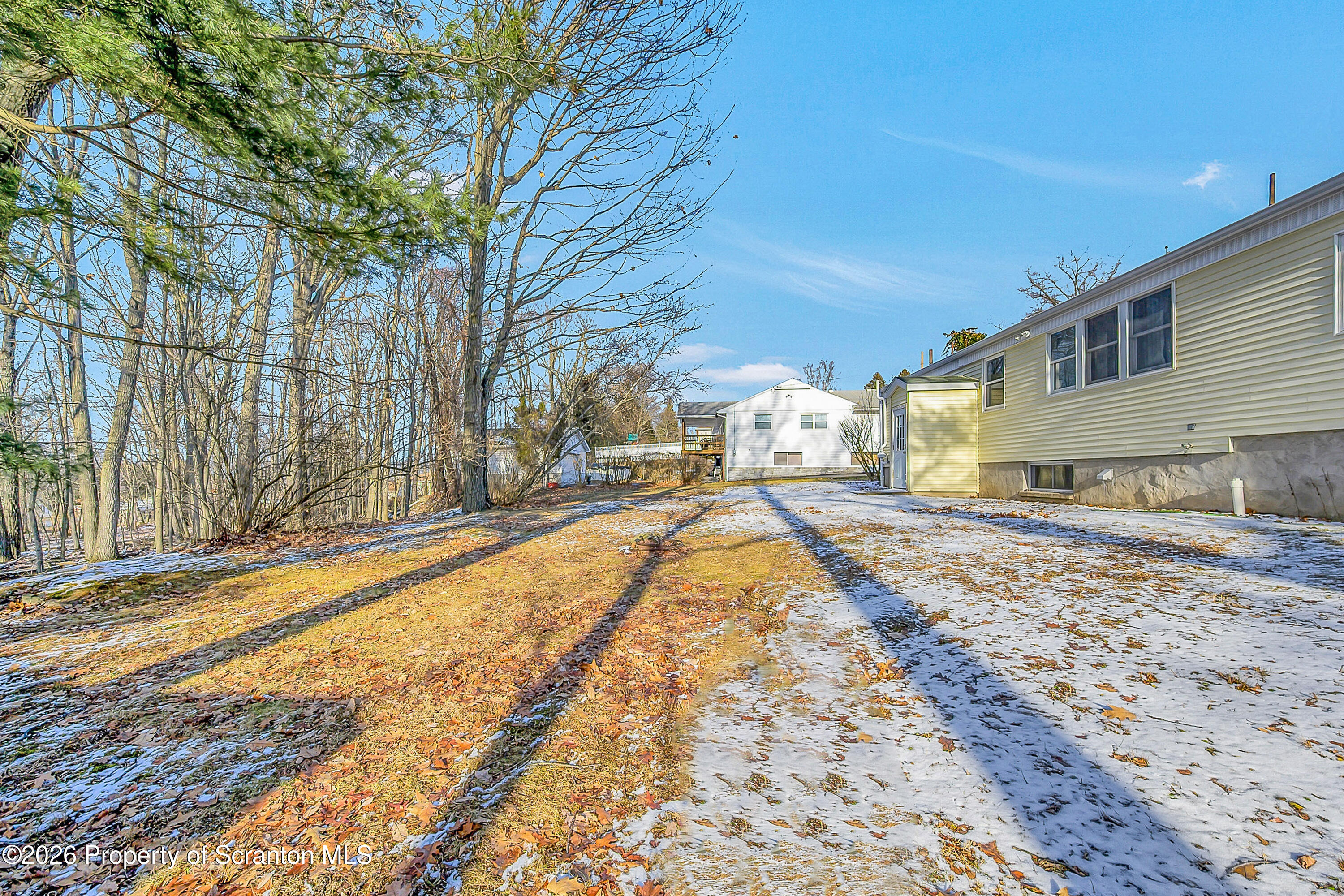 301 Seymour Avenue Scranton, PA 18505 - Photo 3 of 27 Seymour Ave_-4