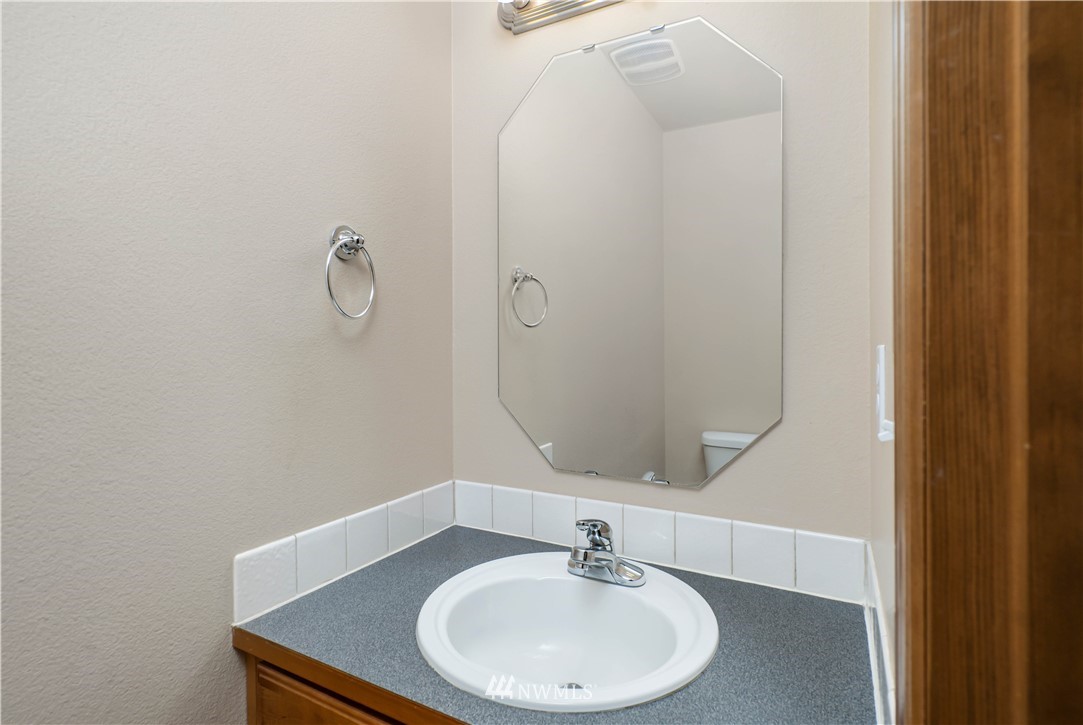 1617 Morris Avenue South Renton, WA 98055 - Photo 14 of 32 Gallery Image 14