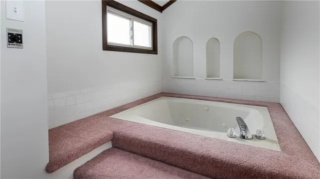 $305,000 | 16900 East 49 Terrace South, Independence, MO 64055