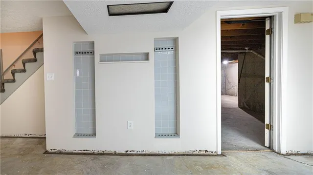 $305,000 | 16900 East 49 Terrace South, Independence, MO 64055