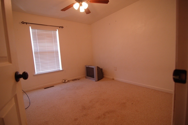 4759 West Westvale Road Northeast Roanoke, VA 24019 - Photo 11 of 13 a view of an empty room with a window