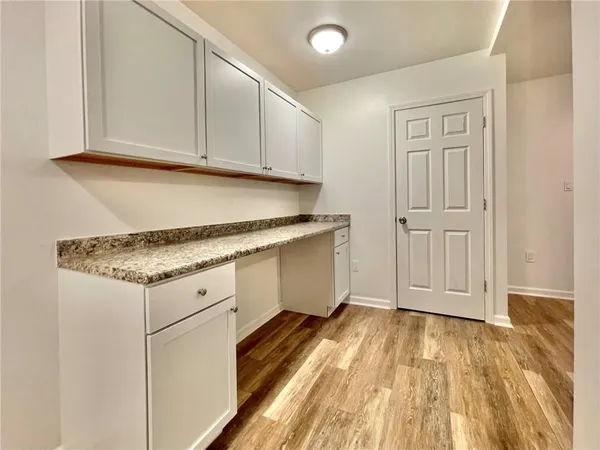 $1,000 | 860 Pennsylvania Avenue, Unit 1, Coraopolis, PA 15108