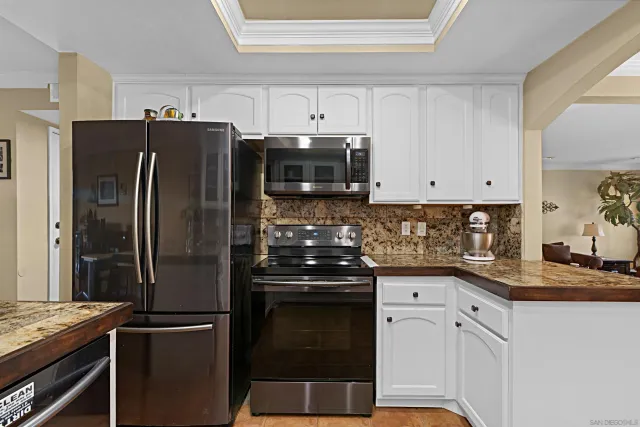 $999,000 | 9917 Aviary Drive, San Diego, CA 92131