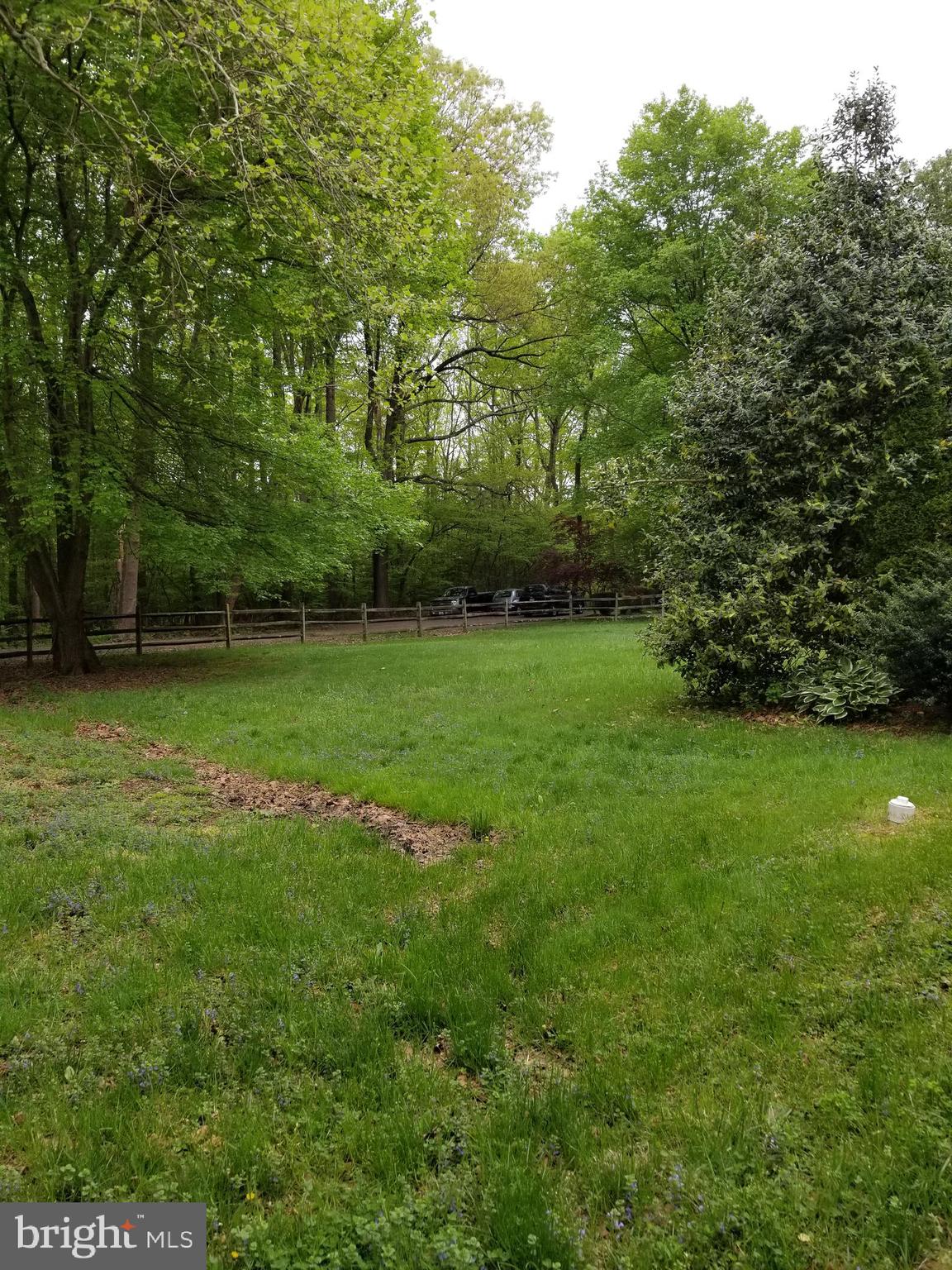291 Charles Hall Road Millersville, MD 21108 - Photo 25 of 29 Side yard