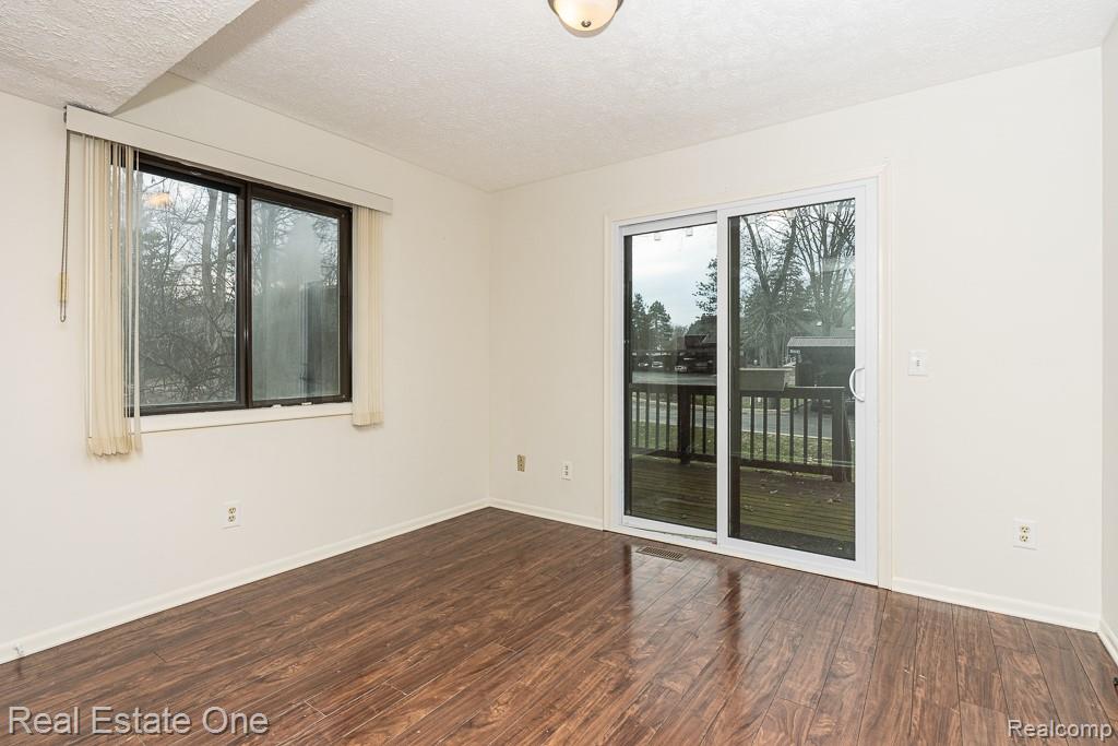 205 East Jolly Road, Unit 1 Lansing, MI 48910 - Photo 10 of 11 Gallery Image 10