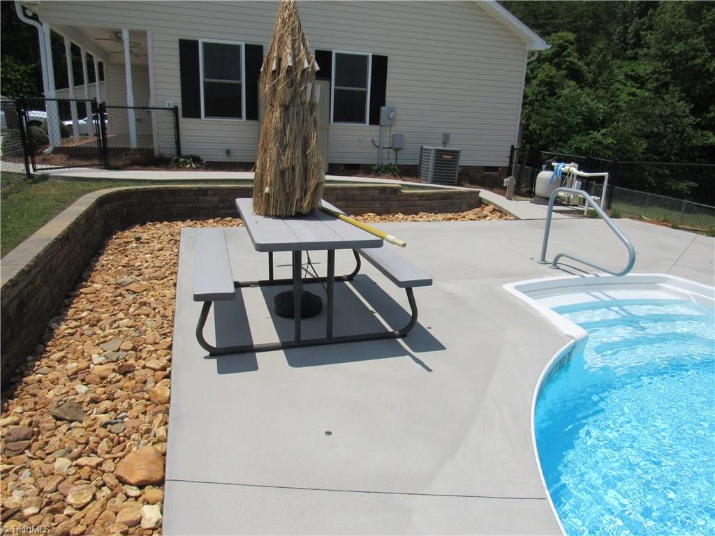 1020 Par Farm Road Rural Hall, NC 27045 - Photo 8 of 30