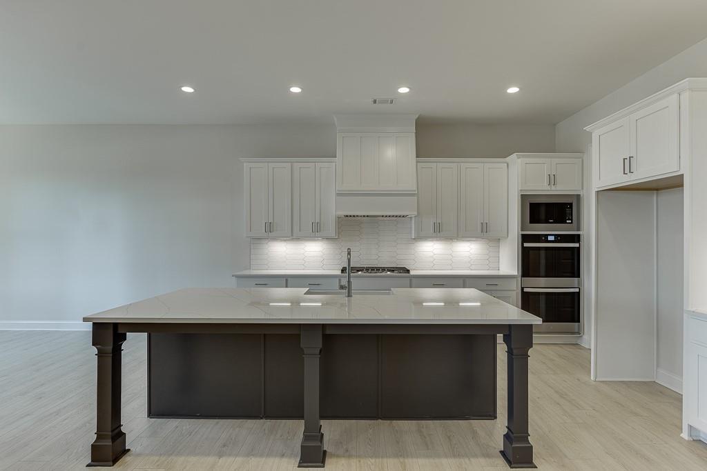 454 Thunder Road Buford, GA 30518 - Photo 16 of 78