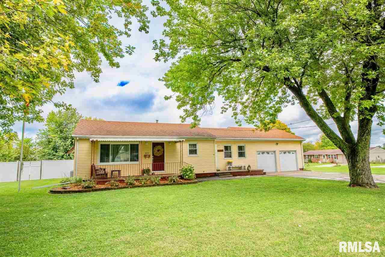 577 East Prospect Street Farmington, IL 61531 - Photo 1 of 36 Gallery Image 1