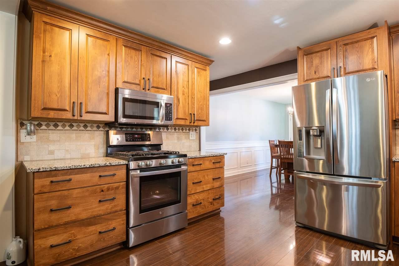 577 East Prospect Street Farmington, IL 61531 - Photo 9 of 36 Gallery Image 9