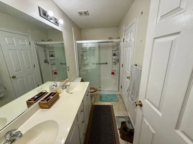 $200,000 | 8105 Shadow Oak Drive, North Charleston, SC 29406