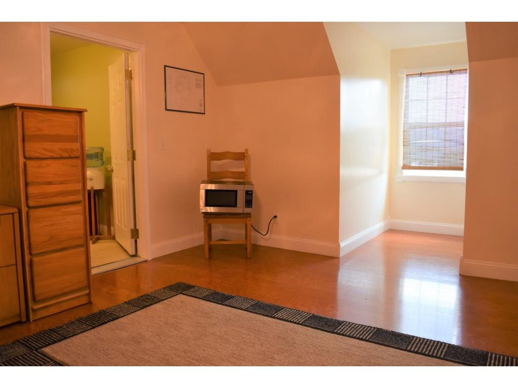 115 Bunker Hill Road Elizabethton, TN 37643 - Photo 21 of 34 3rd Bedroom View 2