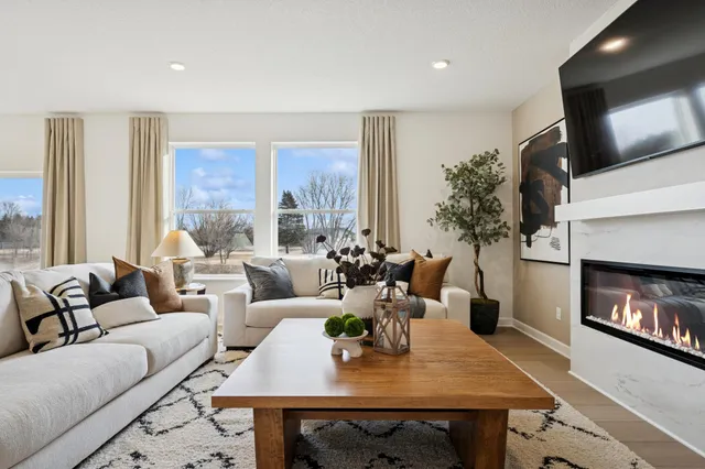 $520,750 | 1931 Tamarack Road, Carver, MN 55315