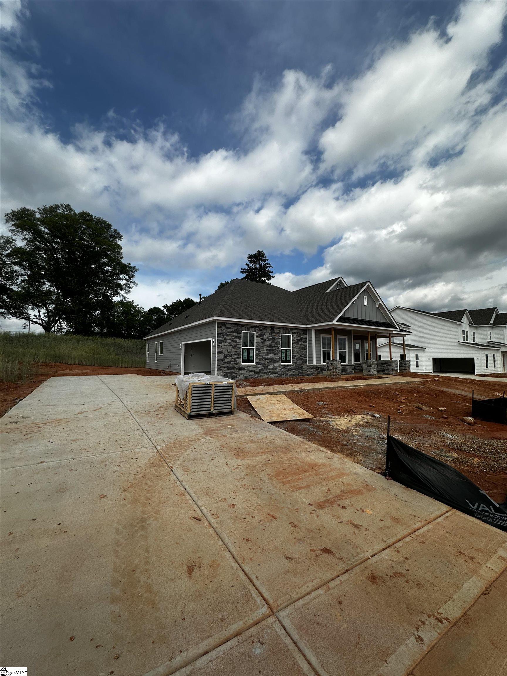 608 Timber Walk Drive Simpsonville, SC 29681 - Photo 3 of 41
