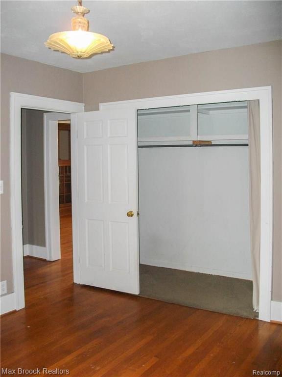 1602 Inverness Street Sylvan Lake, MI 48320 - Photo 14 of 34
