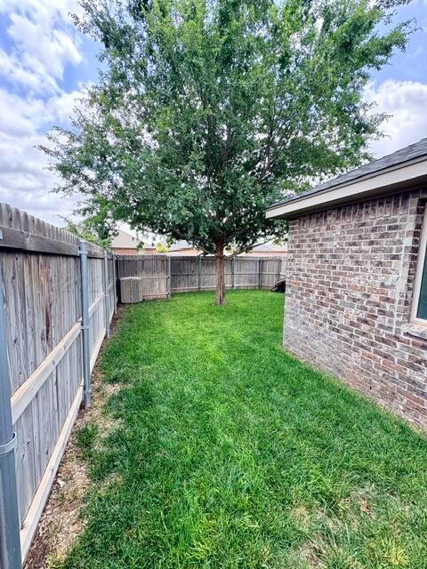 9505 Perry Avenue Amarillo, TX 79119 - Photo 24 of 26 Side yard