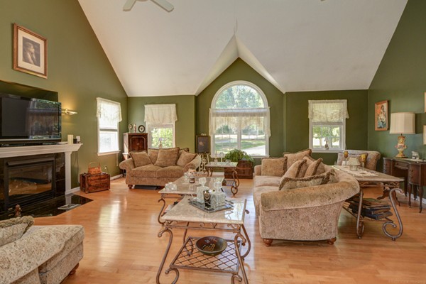 116 Adams Street Dunstable, MA 01827 - Photo 13 of 30 Gallery Image 13