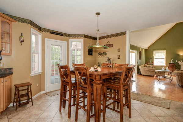 116 Adams Street Dunstable, MA 01827 - Photo 10 of 30 Gallery Image 10