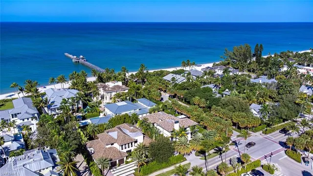 $7,495,000 | 1230 Gulf Shore Boulevard South, Naples, FL 34102
