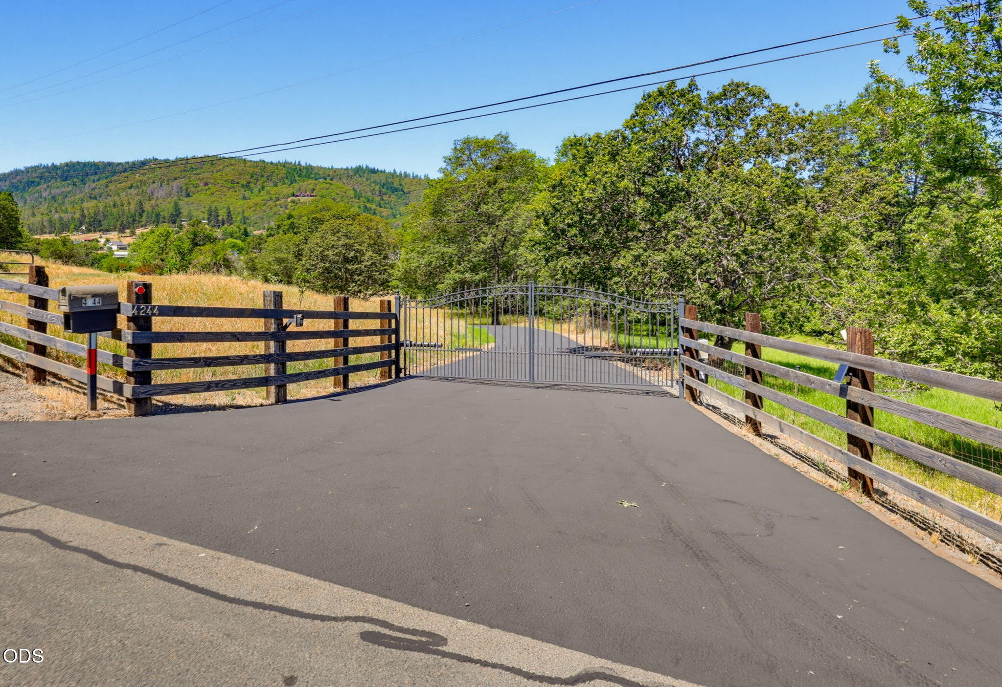 4244 Griffin Creek Road Medford, OR 97501 - Photo 66 of 79