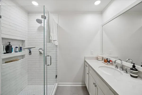 $3,400 | 3110 Castlewood Street, Houston, TX 77025