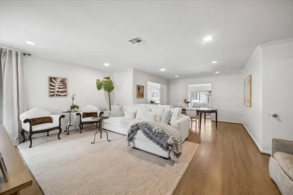 $3,400 | 3110 Castlewood Street, Houston, TX 77025