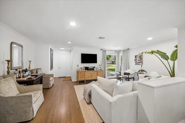 $3,400 | 3110 Castlewood Street, Houston, TX 77025