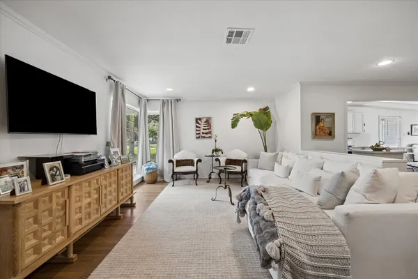 $3,400 | 3110 Castlewood Street, Houston, TX 77025