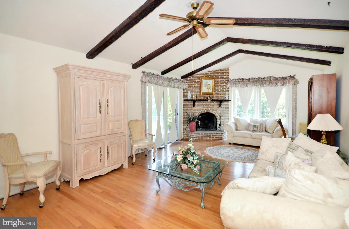 3603 Fallston Road Jarrettsville, MD 21084 - Photo 14 of 27 Family Room