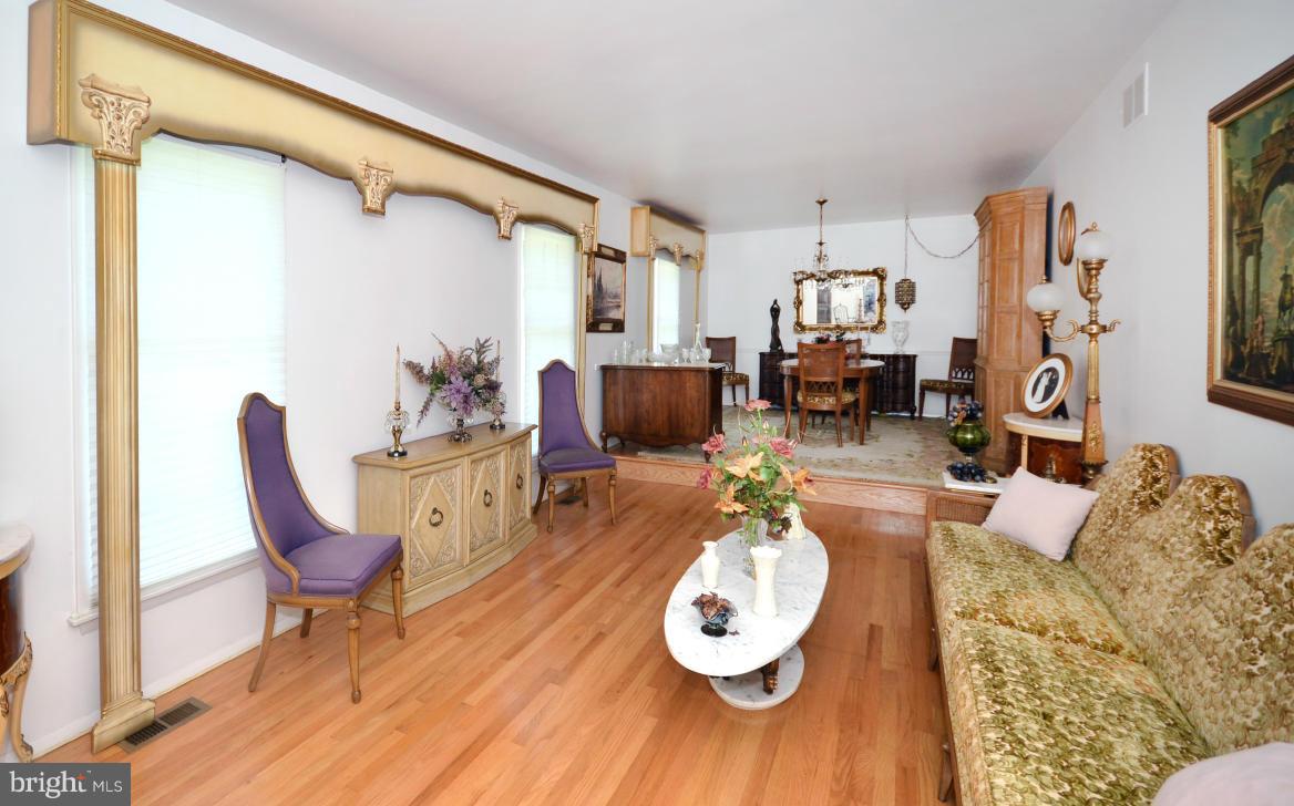 3603 Fallston Road Jarrettsville, MD 21084 - Photo 6 of 27 Living Room