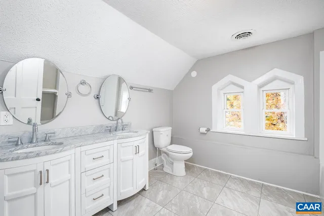 $1,050,000 | 811 Westover Drive, Staunton, VA 24401