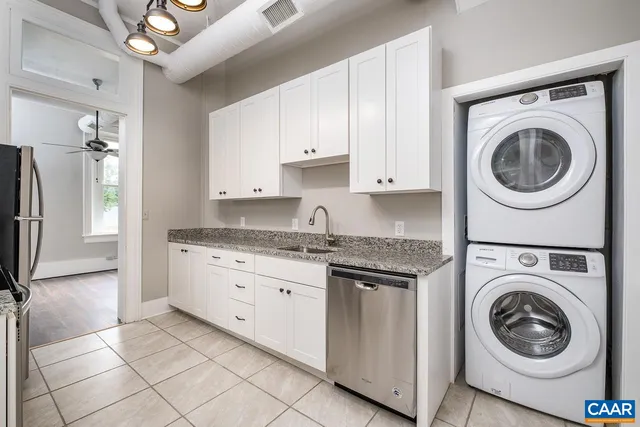 $1,050,000 | 811 Westover Drive, Staunton, VA 24401