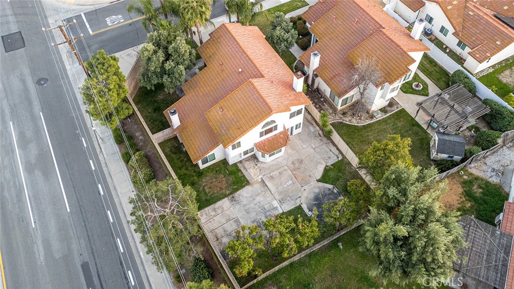 31348 Huron Street Temecula, CA 92592 - Photo 38 of 46 an aerial view of a house with garden space and street view