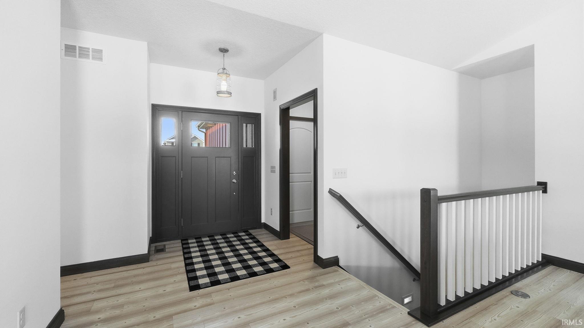 8622 Alamasa Place Fort Wayne, IN 46835 - Photo 3 of 35