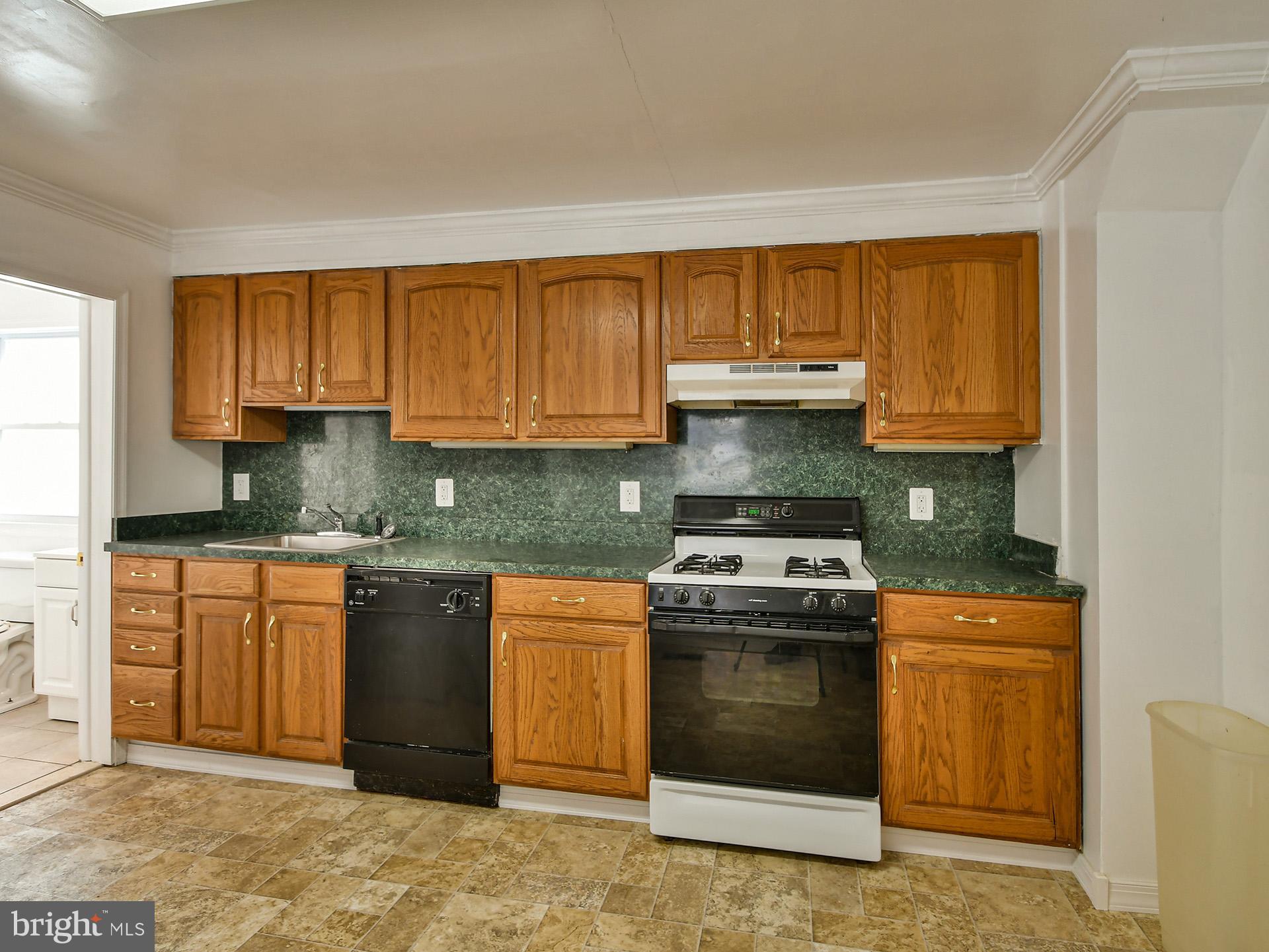 701 North Point Road Baltimore, MD 21224 - Photo 17 of 35 Gallery Image 17