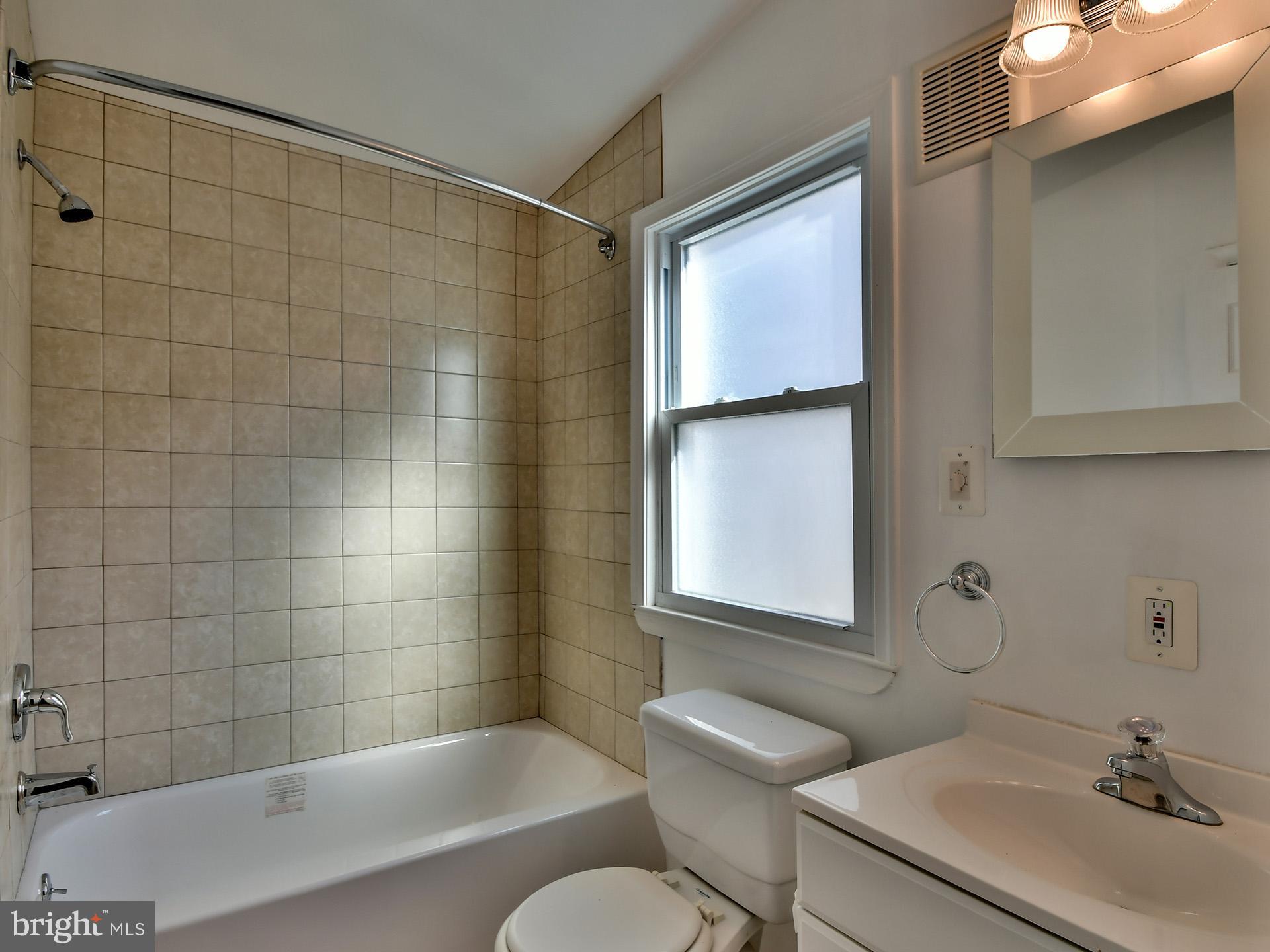 701 North Point Road Baltimore, MD 21224 - Photo 18 of 35 Gallery Image 18