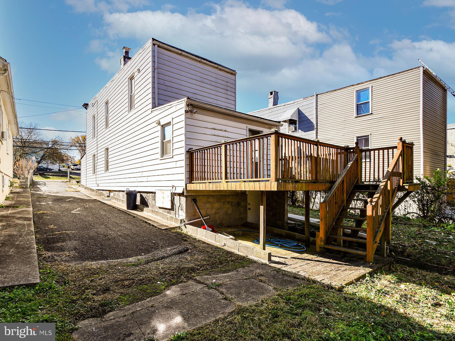 701 North Point Road Baltimore, MD 21224 - Photo 4 of 35 Gallery Image 4