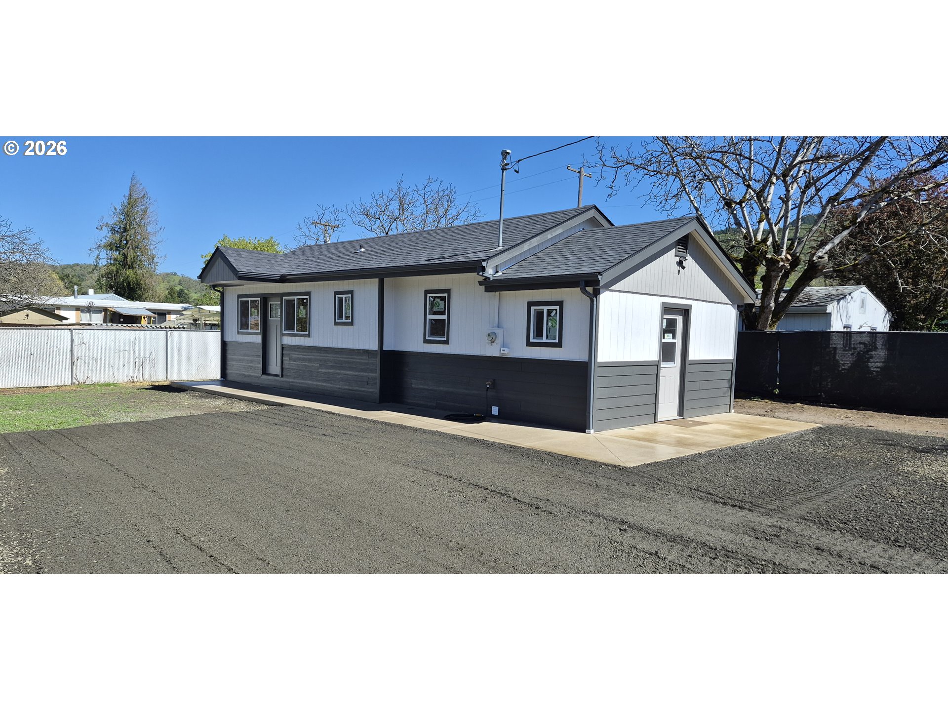 119 Walnut Street Myrtle Creek, OR 97457 - Photo 3 of 10 a house view with a outdoor space