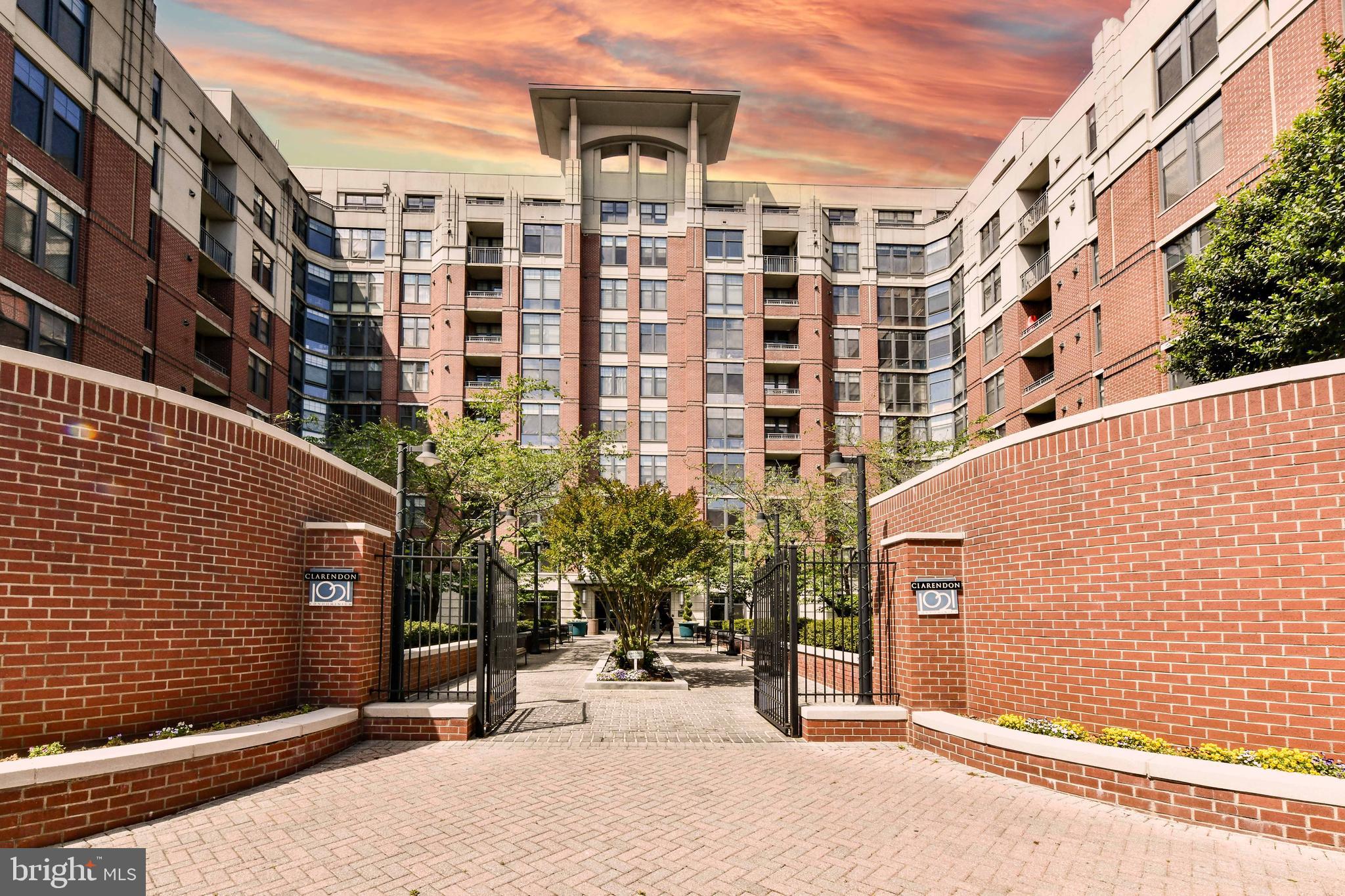 1021 North Garfield St Unit 525  