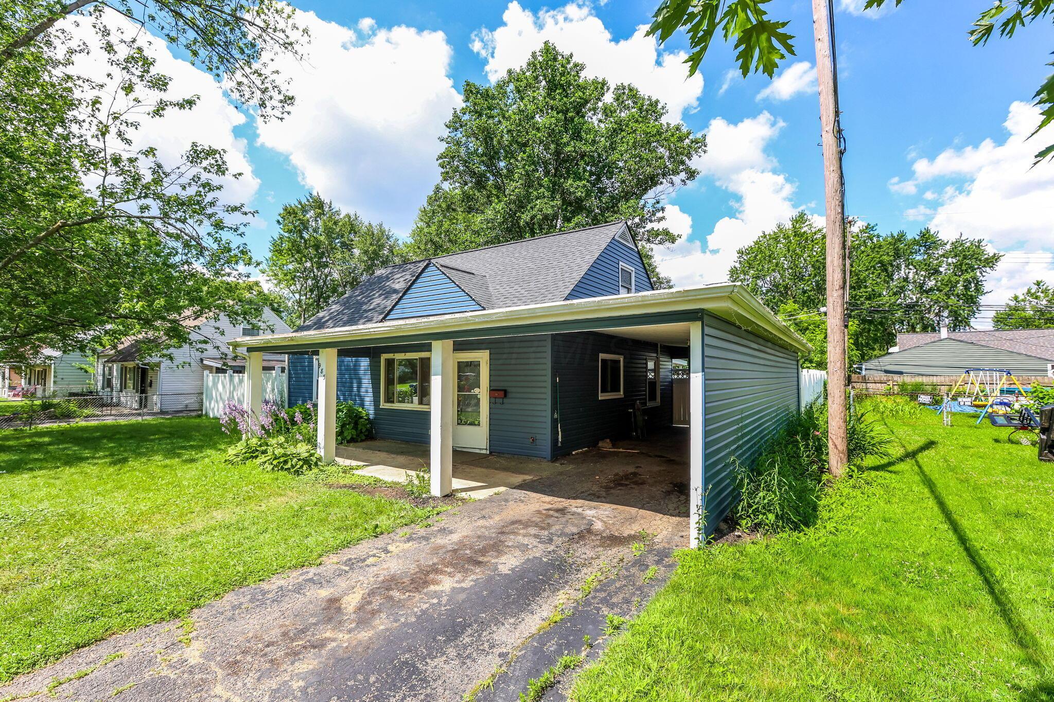 985 Bucknell Road Columbus, OH 43213 - Photo 2 of 34 3-web-or-mls-G02A0696