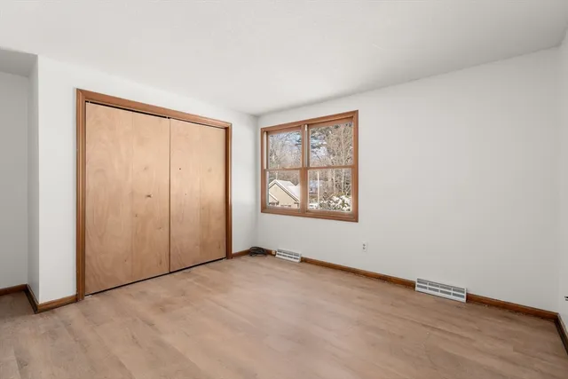 $389,900 | 25 Laurelwood Lane, Springfield, MA 01118