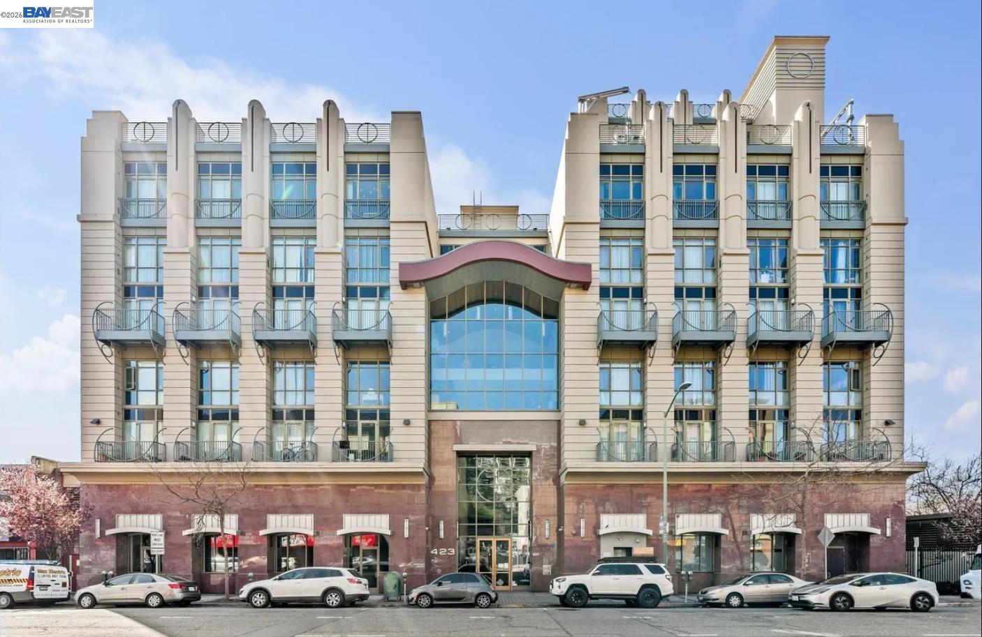 423 7th Street, Unit 208 Oakland, CA 94607 - Photo 1 of 16