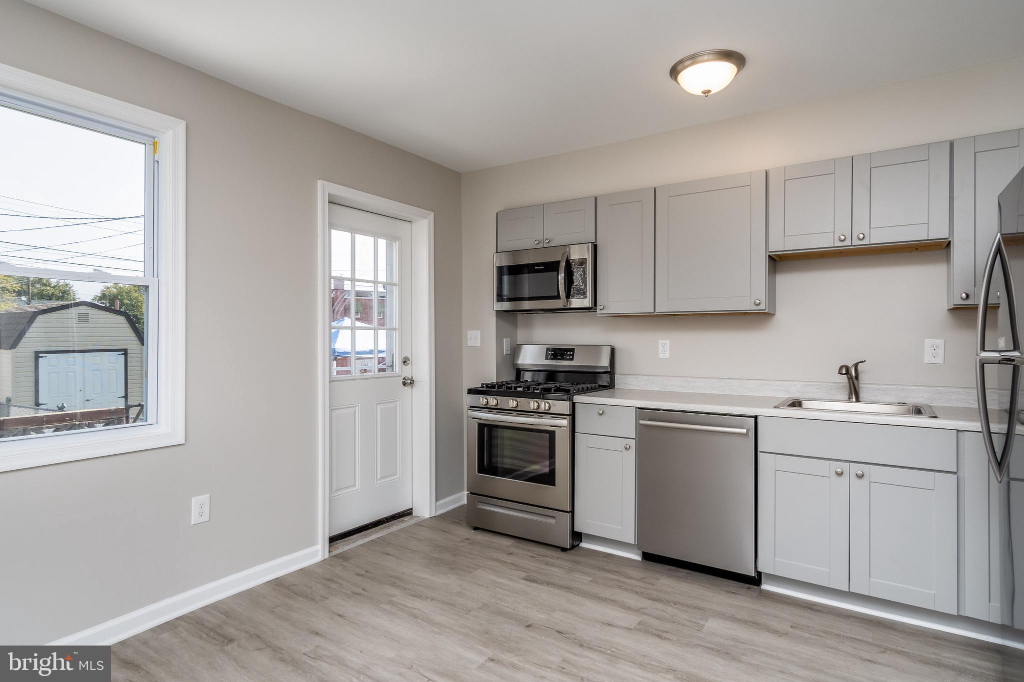 3415 Dunran Road Dundalk, MD 21222 - Photo 6 of 23