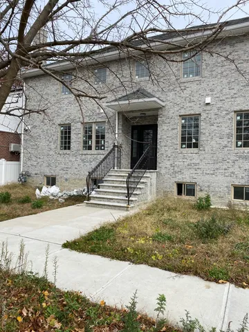 $2,800 | 201-05 17th Avenue | Bay Terrace