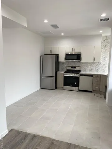 $2,800 | 201-05 17th Avenue | Bay Terrace