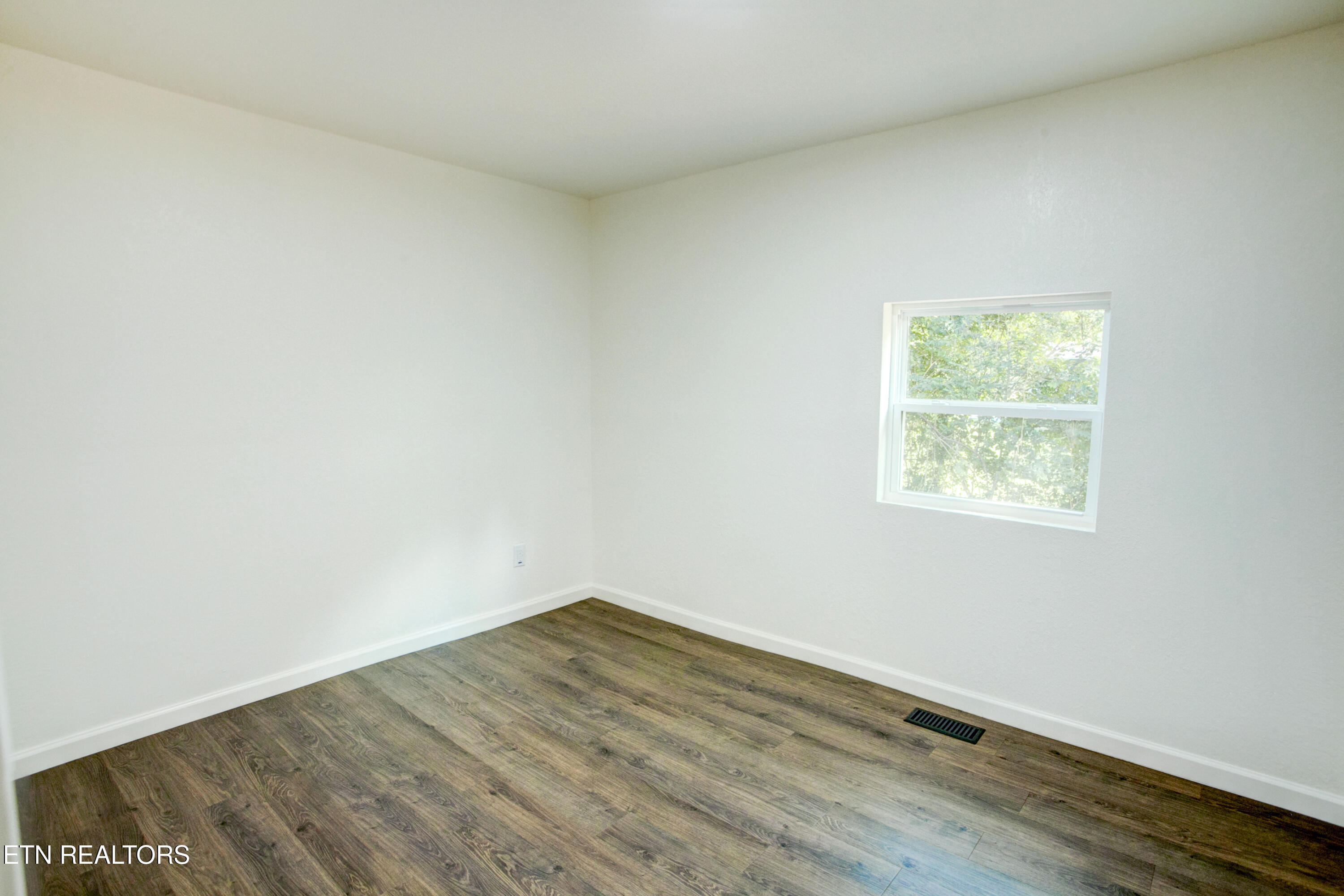 4532 Cambridge Road Walland, TN 37886 - Photo 14 of 47 4532 CambridgeRd014