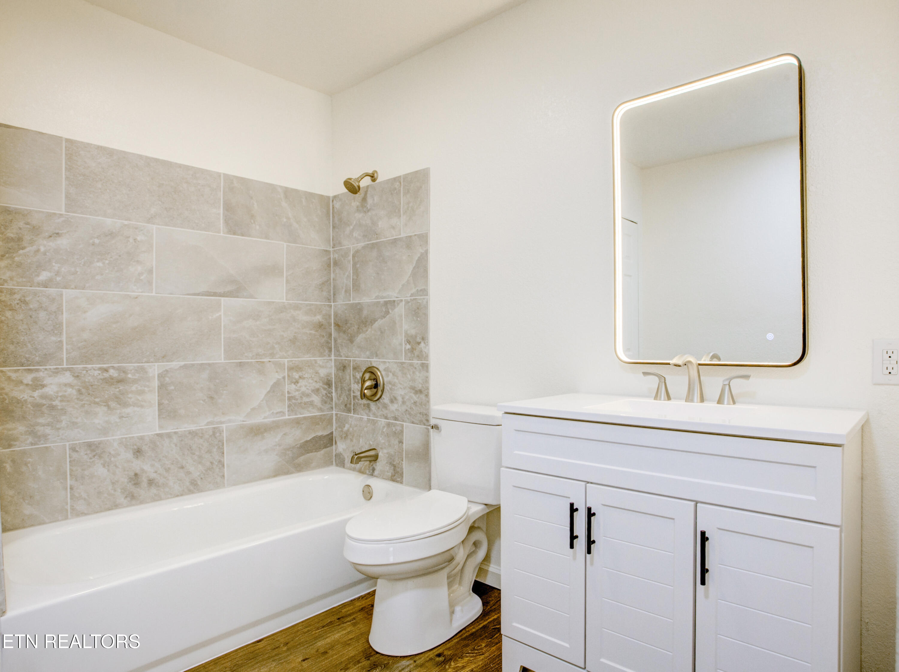 4532 Cambridge Road Walland, TN 37886 - Photo 16 of 47 4532 CambridgeRd016