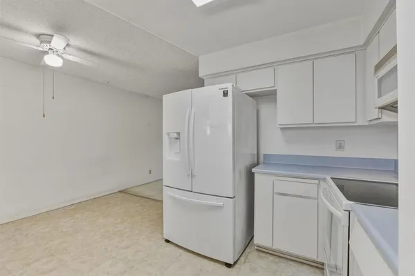 $389,000 | 3592 Boussock Lane, Oceanside, CA 92057